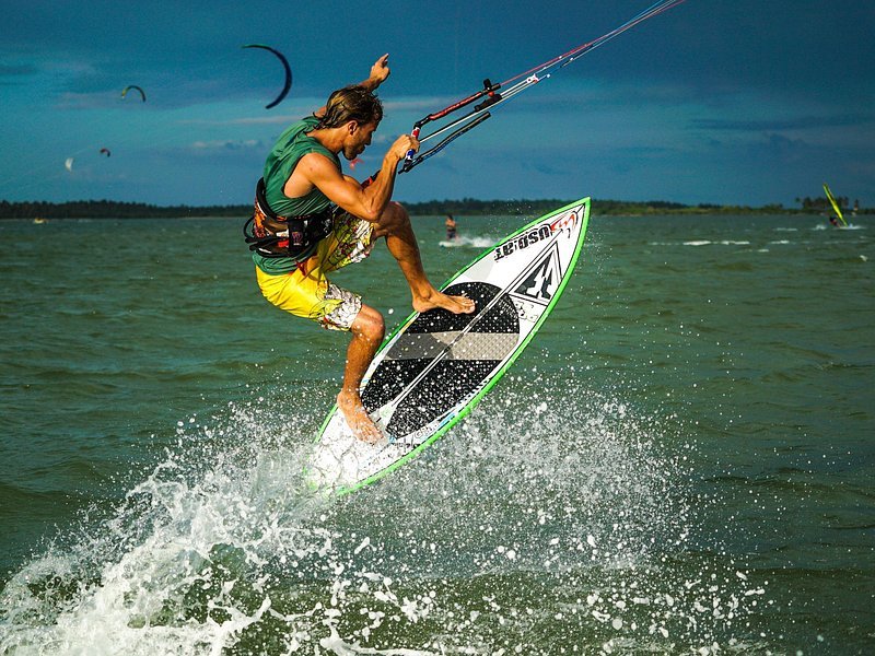 Kitesurfing Kalpitiya Sri Lanka