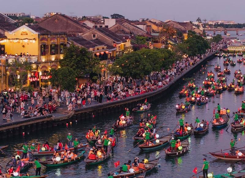 Hoi An lantern night Vietnam